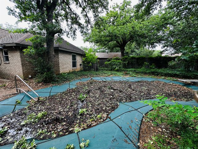 2511 Tanglewood Drive, Grapevine, TX 76051