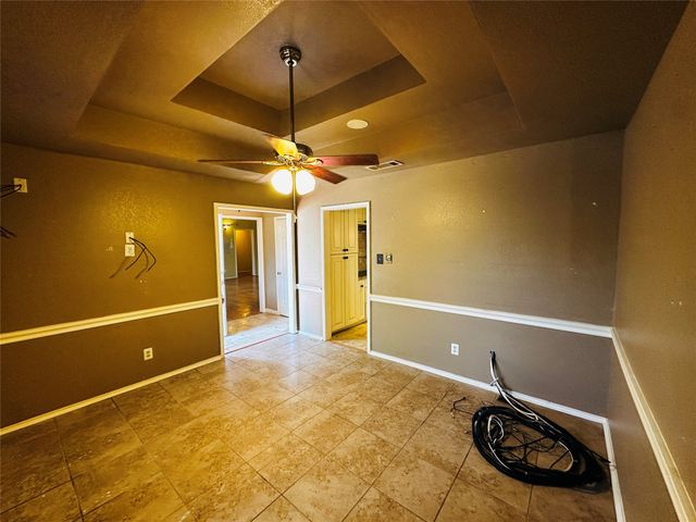 2511 Tanglewood Drive, Grapevine, TX 76051