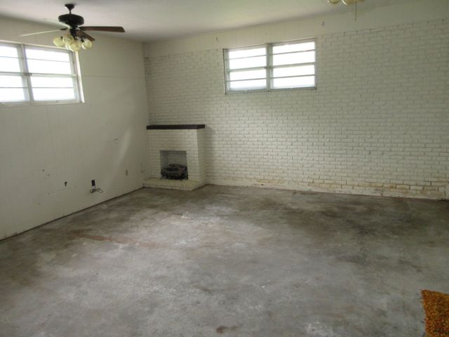 4803 N Market Street, Shreveport, LA 71107