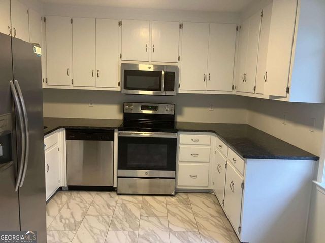 8510 Lynn Drive, Gainesville, GA 30506