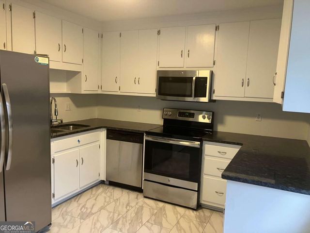 8510 Lynn Drive, Gainesville, GA 30506