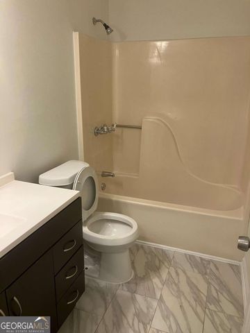 8510 Lynn Drive, Gainesville, GA 30506