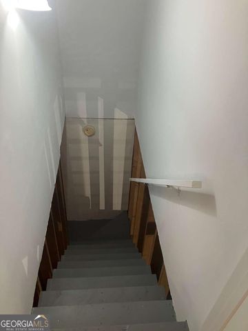 8510 Lynn Drive, Gainesville, GA 30506