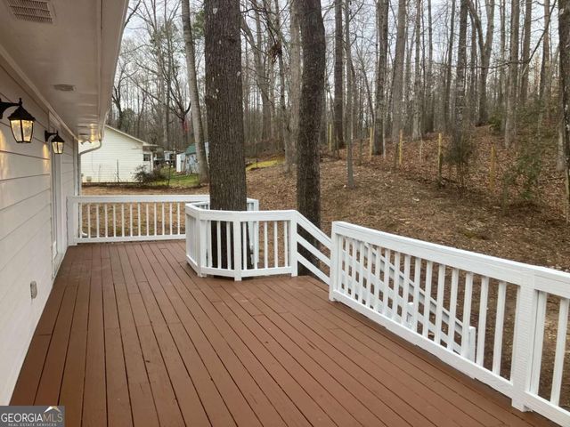 8510 Lynn Drive, Gainesville, GA 30506