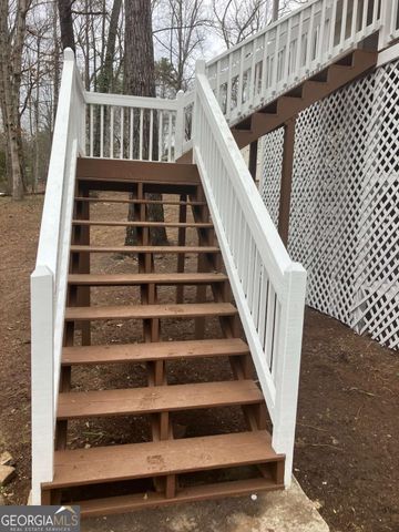 8510 Lynn Drive, Gainesville, GA 30506