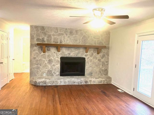 8510 Lynn Drive, Gainesville, GA 30506