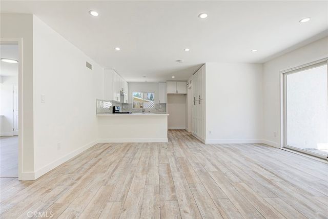 16509 Shamhart, Granada Hills, CA 91344