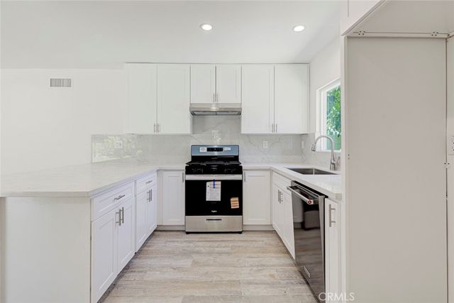 16509 Shamhart, Granada Hills, CA 91344