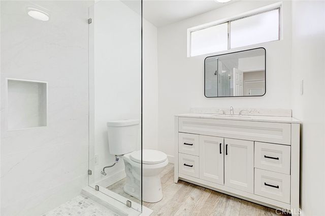 16509 Shamhart, Granada Hills, CA 91344