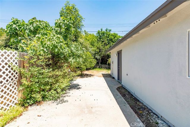 16509 Shamhart, Granada Hills, CA 91344