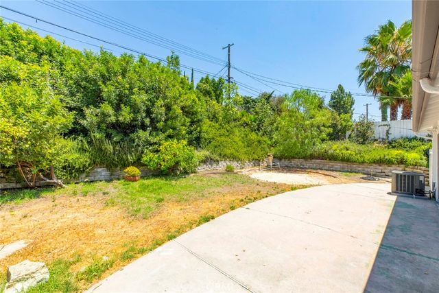 16509 Shamhart, Granada Hills, CA 91344