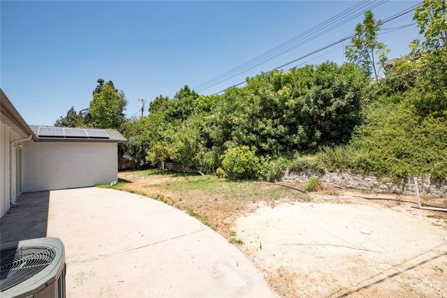 16509 Shamhart, Granada Hills, CA 91344