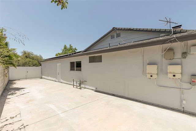 16509 Shamhart, Granada Hills, CA 91344