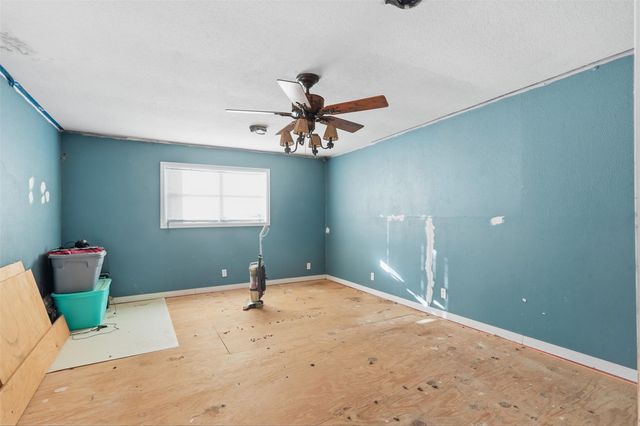 12108 N Lakewood Drive, Splendora, TX 77372