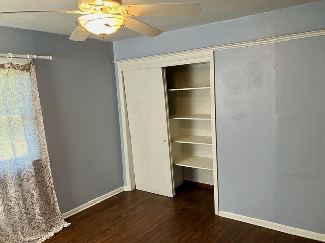 910 W 19th Street, Sterling, IL 60181