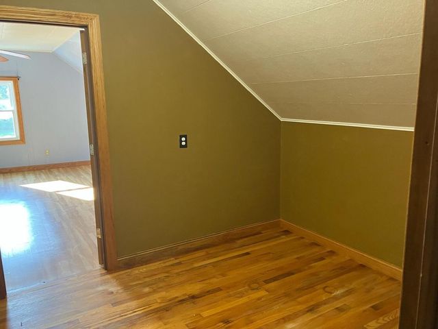 910 W 19th Street, Sterling, IL 60181