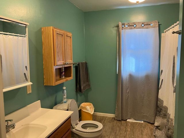 910 W 19th Street, Sterling, IL 60181