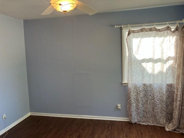 910 W 19th Street, Sterling, IL 60181