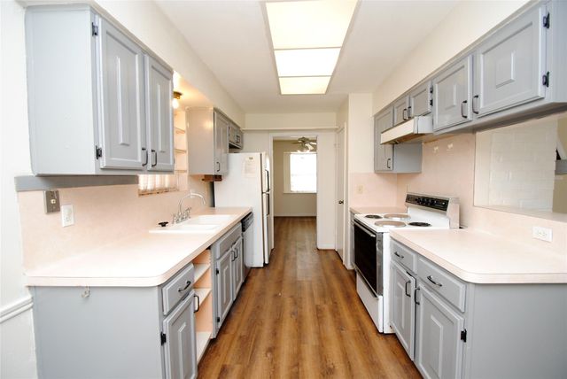 1906 Quail Grove Lane, Missouri City, TX 77459