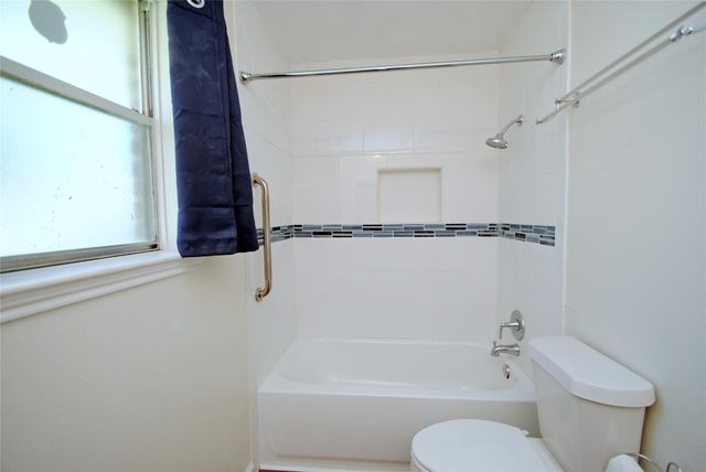 1906 Quail Grove Lane, Missouri City, TX 77459