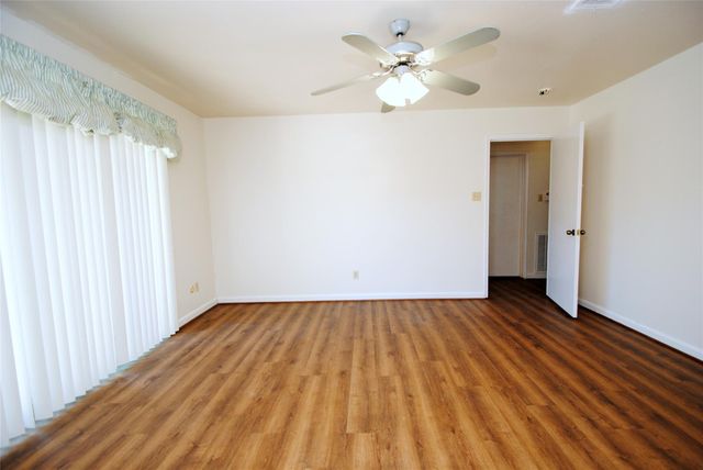1906 Quail Grove Lane, Missouri City, TX 77459