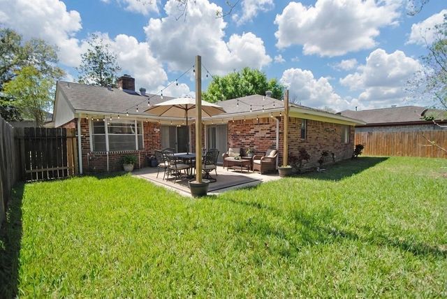 1906 Quail Grove Lane, Missouri City, TX 77459