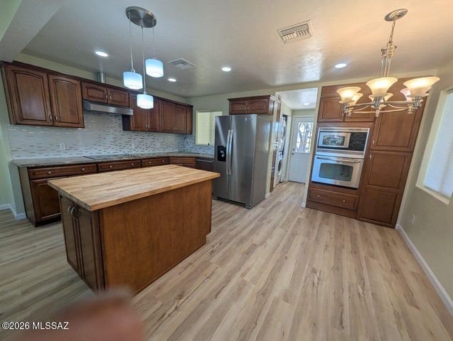 2734 E 18th Street, Tucson, AZ 85716