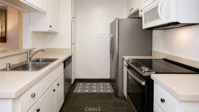 1345 Cabrillo Park Drive P-14, Santa Ana, CA 92701