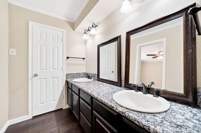 127 Lemley Drive, Heath, TX 75032