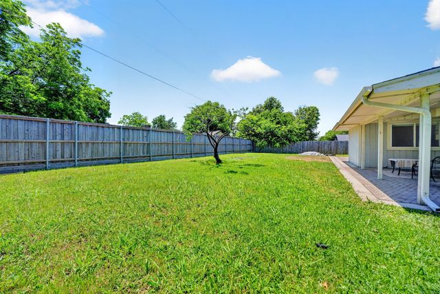 127 Lemley Drive, Heath, TX 75032