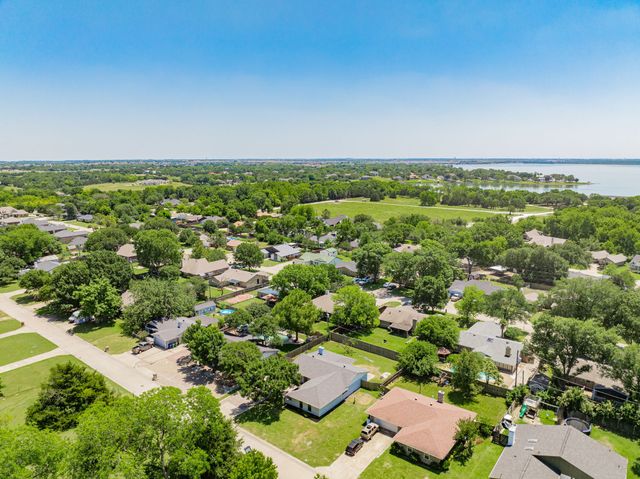 127 Lemley Drive, Heath, TX 75032