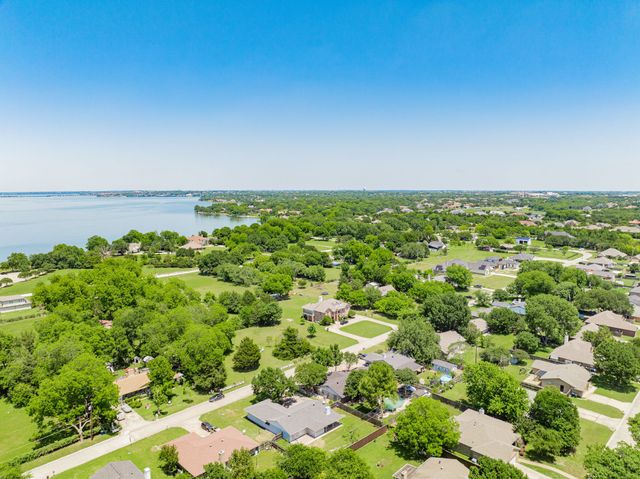 127 Lemley Drive, Heath, TX 75032