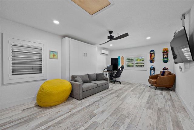 13613 N 62nd Ct Court N, The Acreage, FL 33412