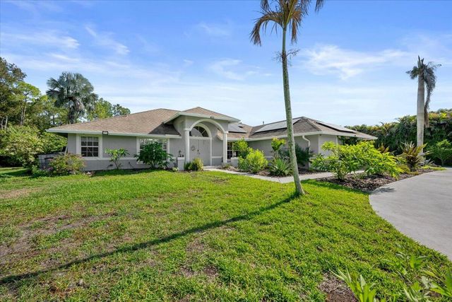 13613 N 62nd Ct Court N, The Acreage, FL 33412