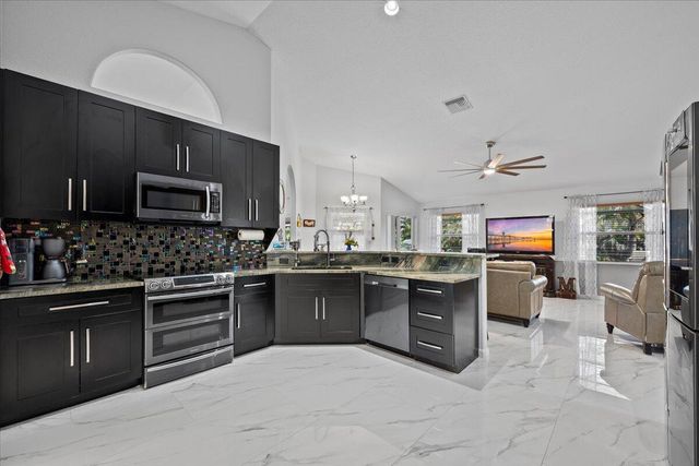 13613 N 62nd Ct Court N, The Acreage, FL 33412