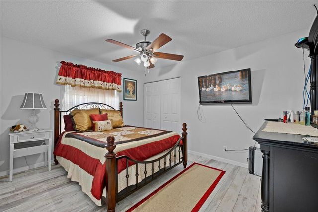 13613 N 62nd Ct Court N, The Acreage, FL 33412