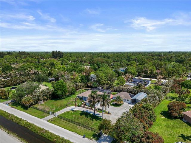 13613 N 62nd Ct Court N, The Acreage, FL 33412
