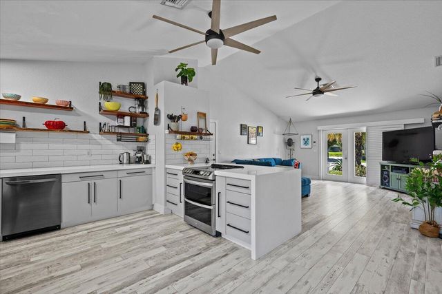 13613 N 62nd Ct Court N, The Acreage, FL 33412