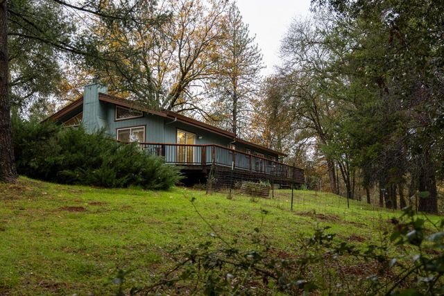 6100 Shasta Rd, Garden Valley, CA 95633