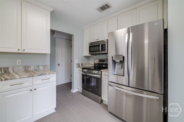 10 Barons Way, Savannah, GA 31419