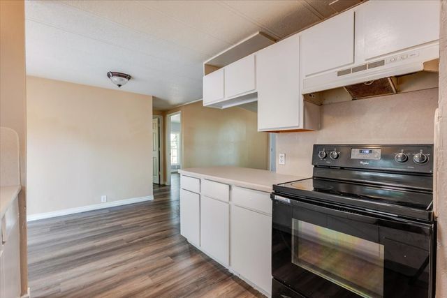 209 Wicker Hill Road, Burleson, TX 76028