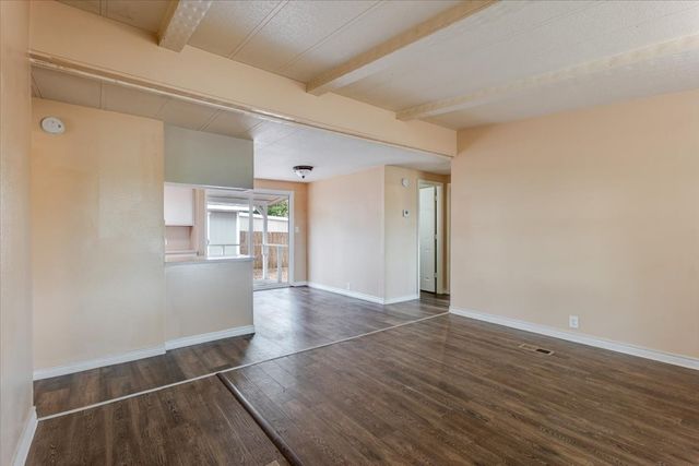 209 Wicker Hill Road, Burleson, TX 76028
