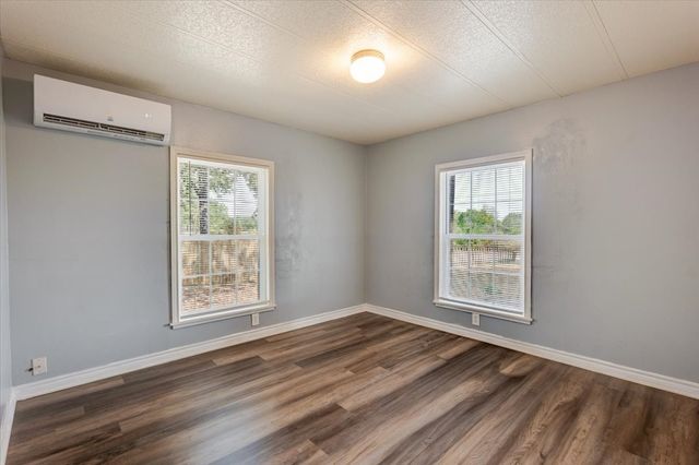 209 Wicker Hill Road, Burleson, TX 76028