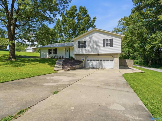 288 Eleven Forty Road, Grant, AL 35747