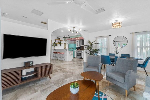 1911 Parker Avenue, West Palm Beach, FL 33401