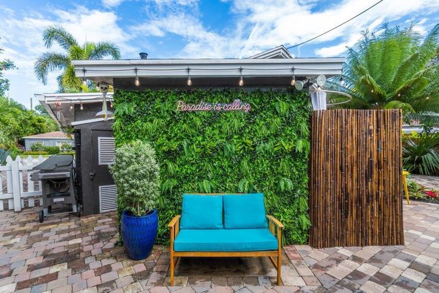 1911 Parker Avenue, West Palm Beach, FL 33401