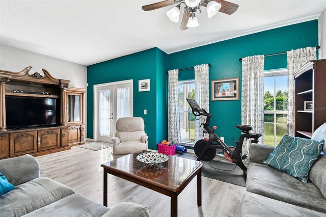 8209 DOWN ROYAL ROAD, Tampa, FL 33610