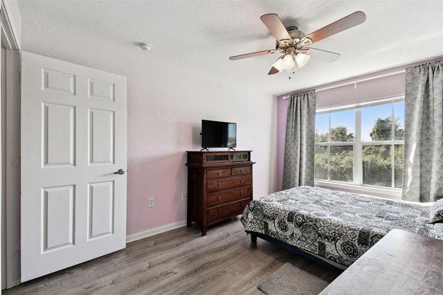 8209 DOWN ROYAL ROAD, Tampa, FL 33610
