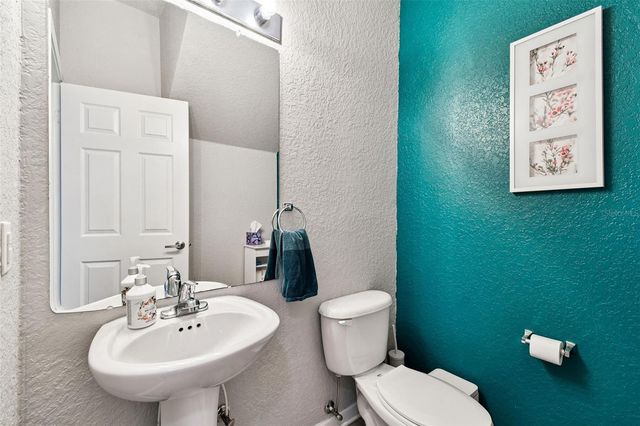 8209 DOWN ROYAL ROAD, Tampa, FL 33610