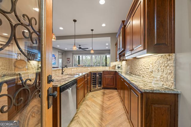 1308 Currahee Club Drive, Toccoa, GA 30577